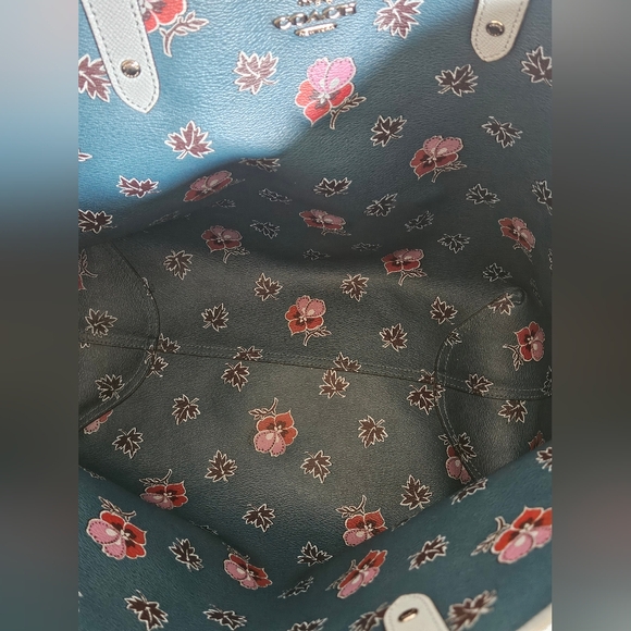 REVERSIBLE CITY TOTE IN FLORAL PRINT COATED CANVAS (COACH F12176)DARK TEAL/BLUE - Picture 10 of 12